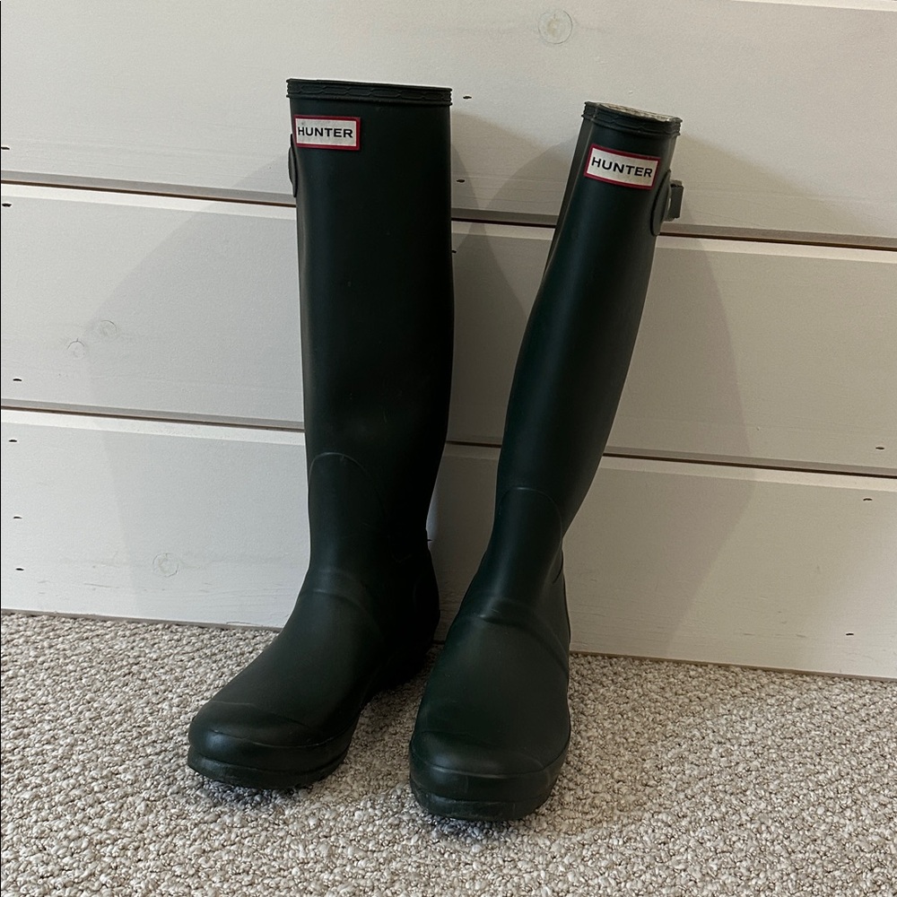 Hunter Dark Green Waterproof Boots, size 8